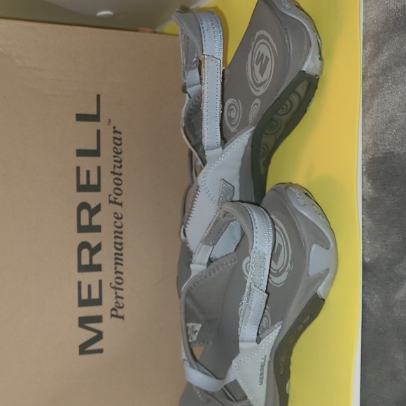 Merrell performance sandals - Picture 2 of 6
